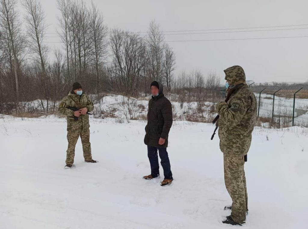 Одессит пытался на Харьковщине нелегально перейти границу