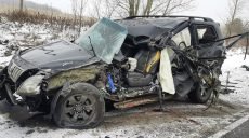 Газель «снесла» половину Toyota: тройным ДТП в Харьковской области занимается полиция (фото)