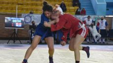 В Харькове проходит молодежный чемпионат Украины по самбо