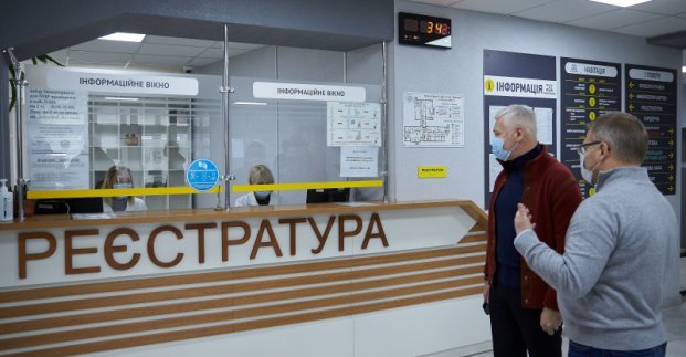 В больницах Харькова совершенствуют систему обслуживания пациентов