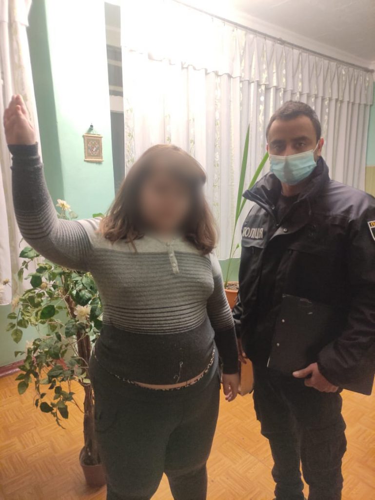 В Харькове полицейские оперативно разыскали пропавшую 11-летнюю девочку с аутизмом