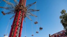 В ОАЭ запустили карусель для смельчаков — Bollywood Skyflyer (фото, видео)