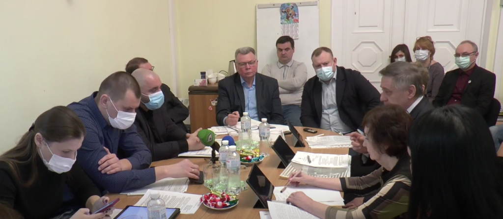 «Це саботаж»: депутати облради незадоволені роботою чиновника ХОДА (відео)