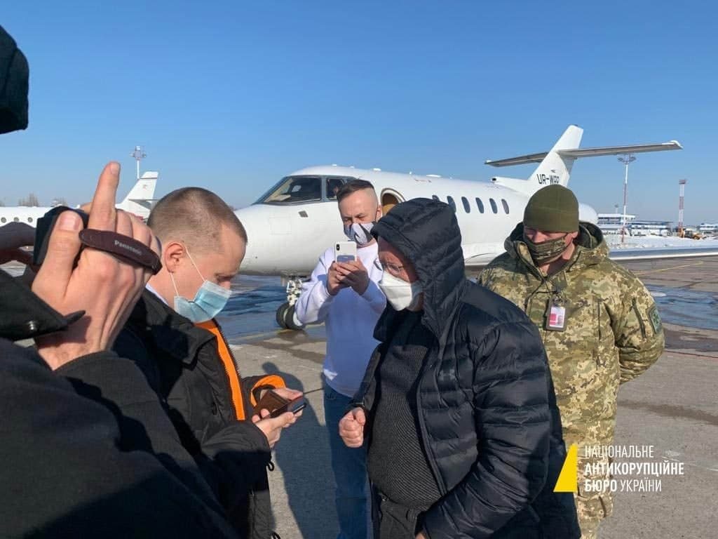 Самолет с одним из топ-фигурантов по делу «ПриватБанка» принудительно приземлился в «Борисполе»