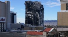 В США взорвали отель с казино, который раньше принадлежал Трампу — Trump Plaza (видео)