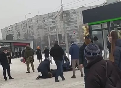 В спальном районе Харькова СБУ провела операцию по задержанию преступника (видео)