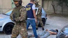 Требовали у харьковского пластического хирурга 100 тысяч долларов: полиция закончила расследование