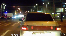 В Харькове «скорая» въехала в легковушку (видео)