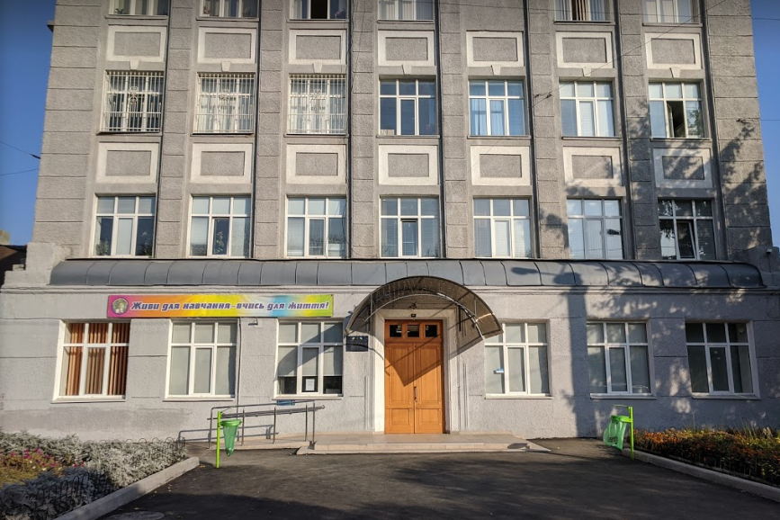 Полиция снова ищет взрывчатку в харьковской гимназии