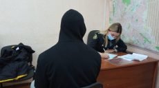 Застукали в метро за «неприличным» делом: на подростка-нарушителя составили протокол