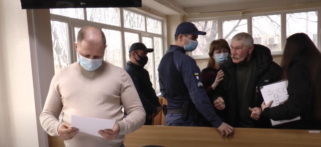 ДТП за участю екс-прокурора: у Московському райсуді слідчий розповів деталі аварії (відео)