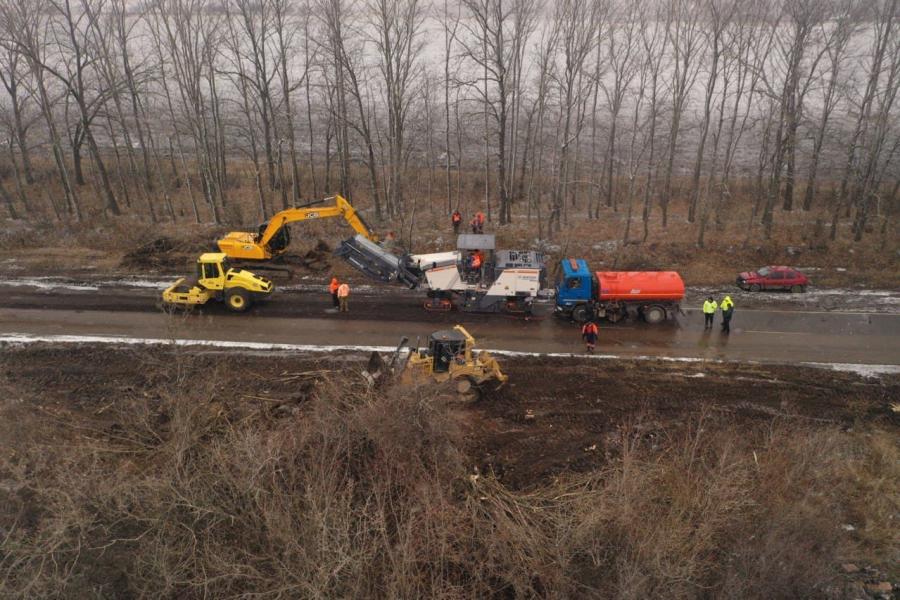 Начат капитальный ремонт автомобильной дороги местного значения «Дергачи-Пятихатки» (видео, фото)
