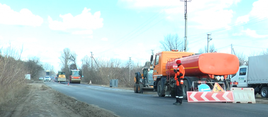 У Харківському районі розпочали капітальний ремонт доріг (відео)