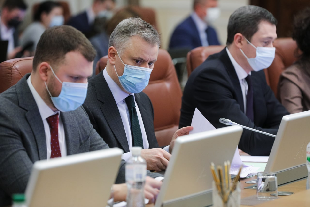 Кабмин не будет устанавливать газопоставщикам конкретную цену на газ для граждан