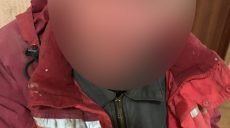 Харьковчанин ночью разбил семь припаркованных автомобилей и витрины двух магазинов