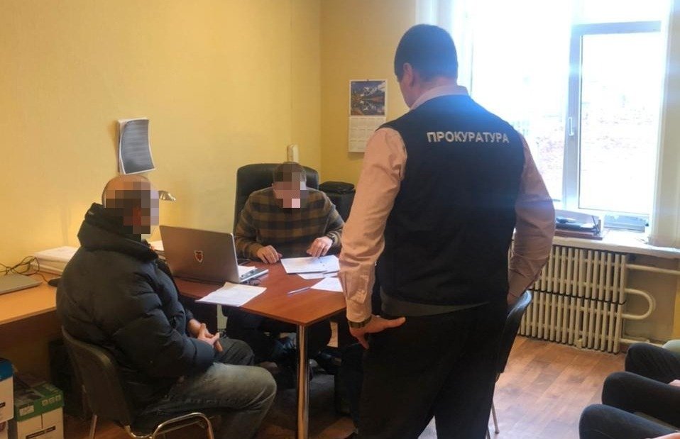 В Харькове будут судить госрегистратора, который проводил незаконные операции (фото)