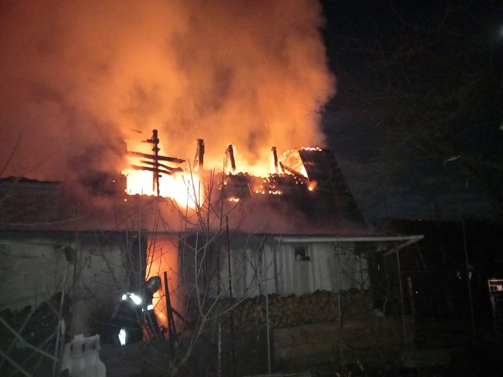 Харьковчанин едва не сгорел на даче  (фото)