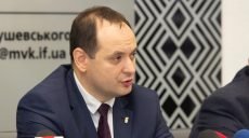 В частных клиниках уже вакцинируют за деньги, — Марцинкив