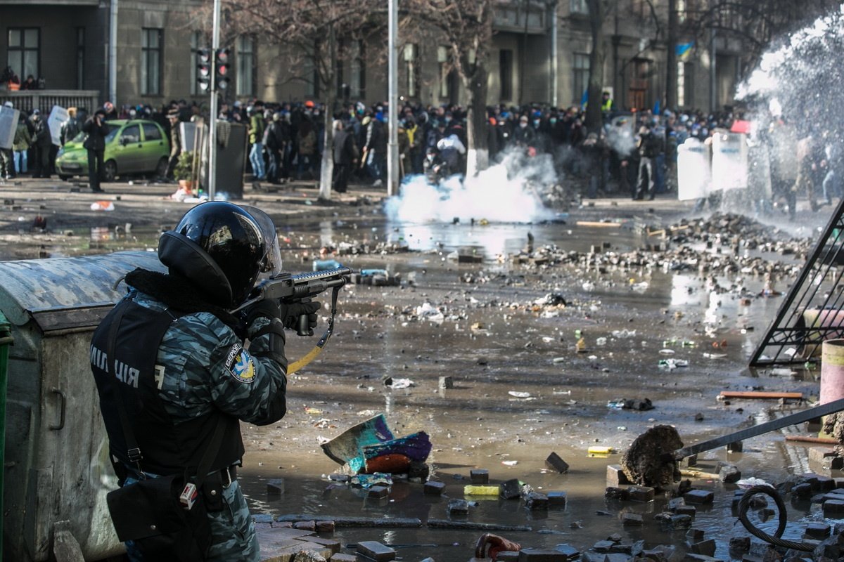 Дела Майдана: суд разрешил заочное следствие по «титушкам»