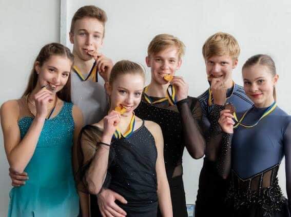 Харьковские фигуристы выиграли чемпионат Украины (фото)