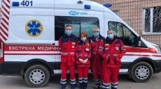 Сотрудники ЭМП в Харькове спасли жизнь молодому человеку