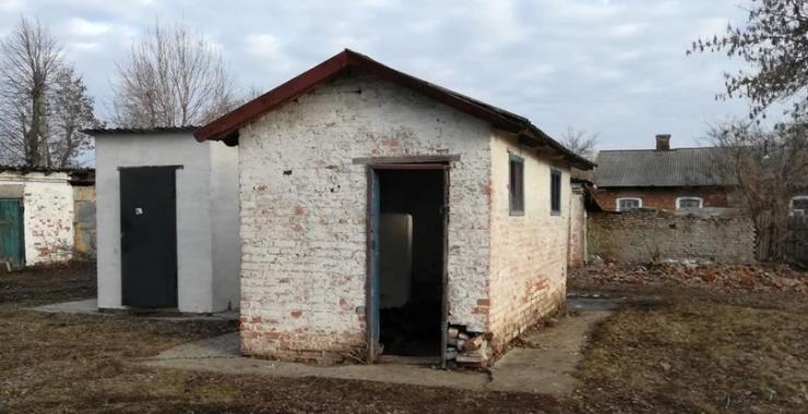 На Харьковщине младенца выбросили в общественный туалет (фото)