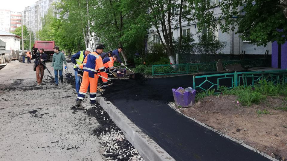 В Немышлянском районе отремонтируют дороги и благоустроят дворы