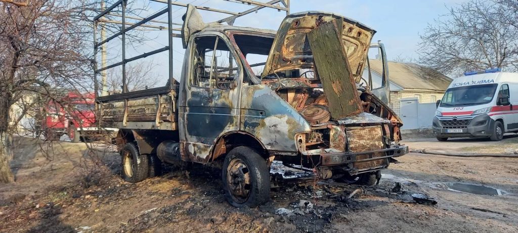 В Харькове до тла сгорела газель (фото)