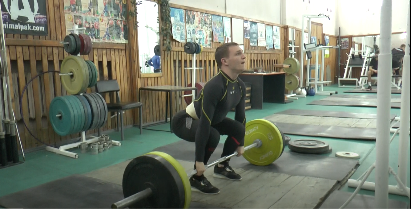 Політики допомогли харківському важкоатлету поїхати на чемпіонат Європи (відео)