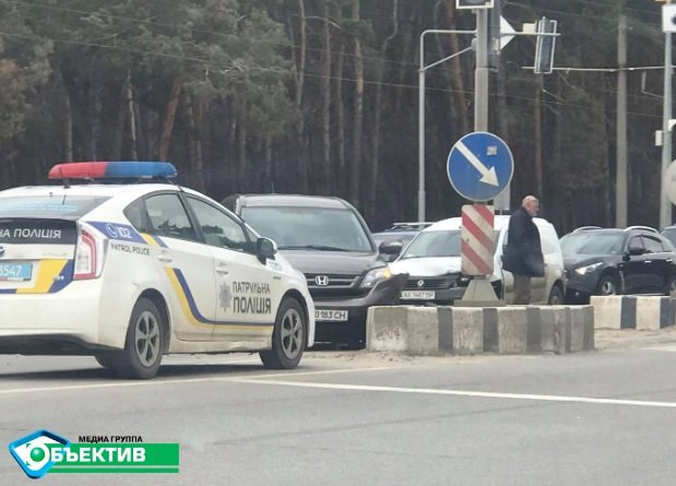 На Салтовке — ДТП: в районе Журавлевки затруднено движение (фото)