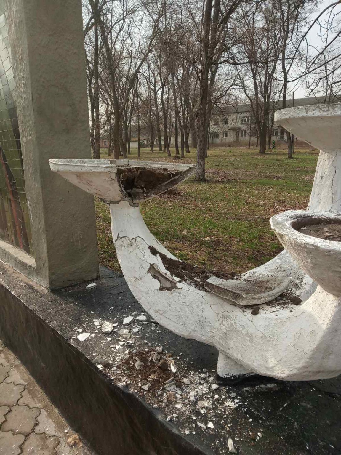 На Харьковщине произошел случай вандализма (фото)