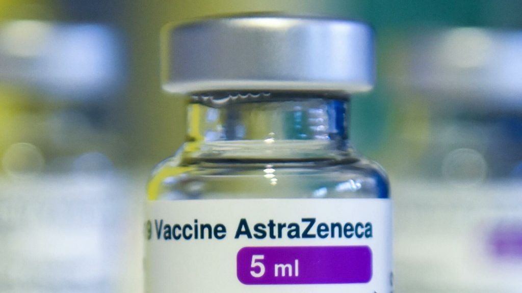 27 стран ЕС судятся с фармкомпанией AstraZeneca