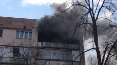 В Шевченковском районе – пожар в многоэтажке, есть пострадавший (видео)