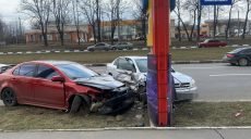 На пр. Гагарина в ДТП попали водители Opel и Mitsubishi (фото)