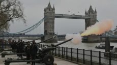 В память о принце Филиппе: Лондон сотрясают орудийные салюты