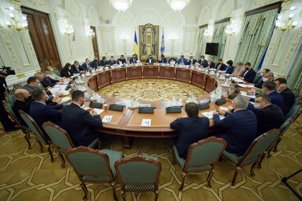 Заседание СНБО пройдет в тайном режиме: будут обсуждать ситуацию на Донбассе