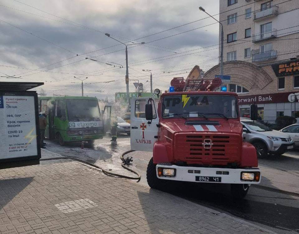 Спасатели назвали возможную причину пожара в маршрутке на 23 Августа