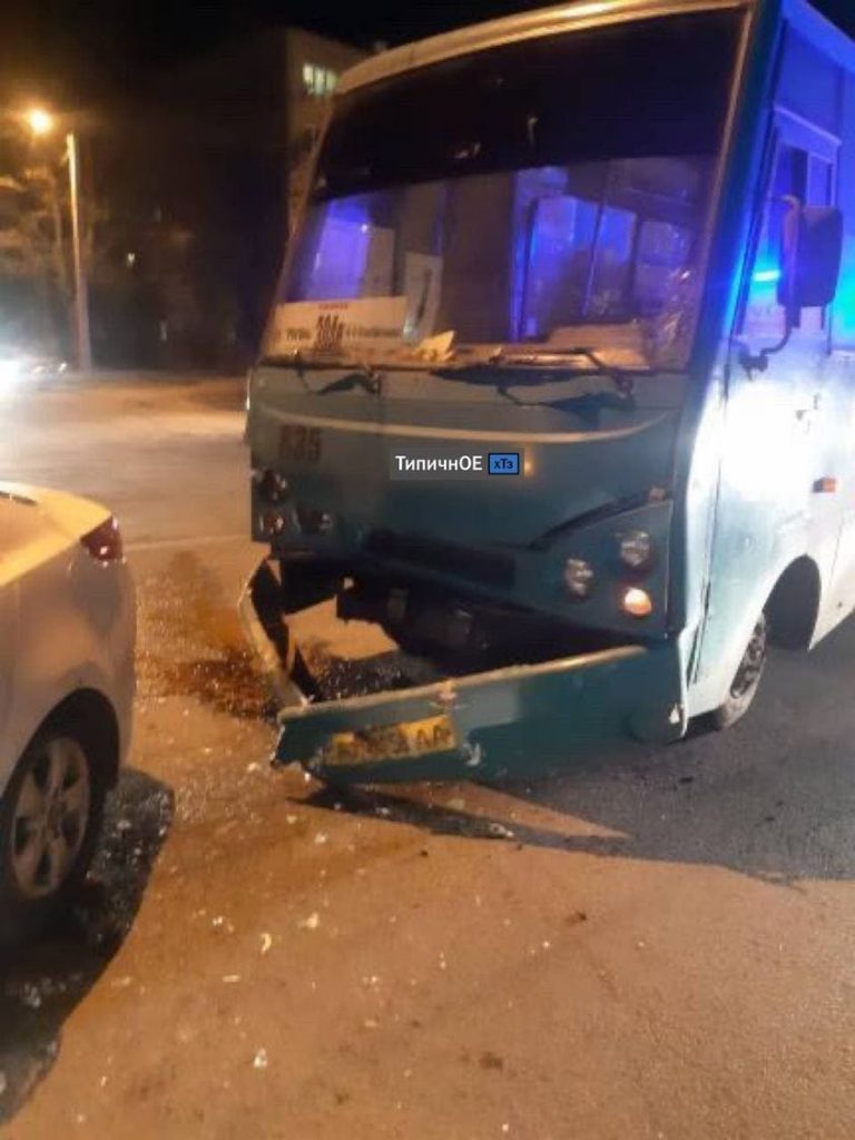В Харькове в ДТП травмирован пассажир автобуса (фото)