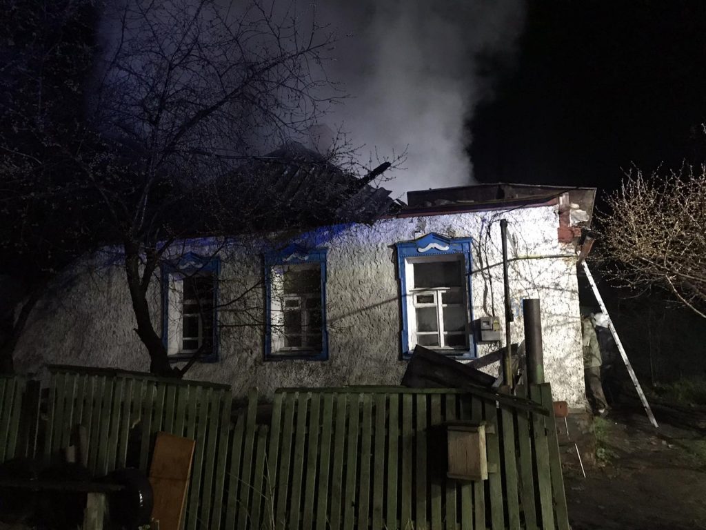 На Харьковщине во время тушения пожара нашли тело мужчины (фото)