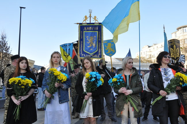 У Зеленского отреагировали на марш в честь СС «Галичина» в Киеве