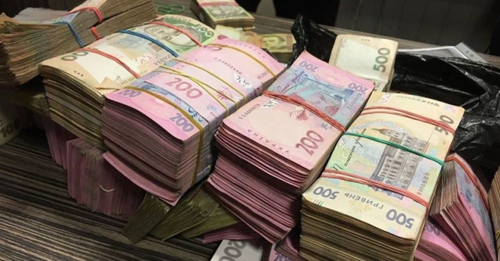 Сотрудницу харьковской фирмы подозревают в присвоении более четверти миллиона гривен