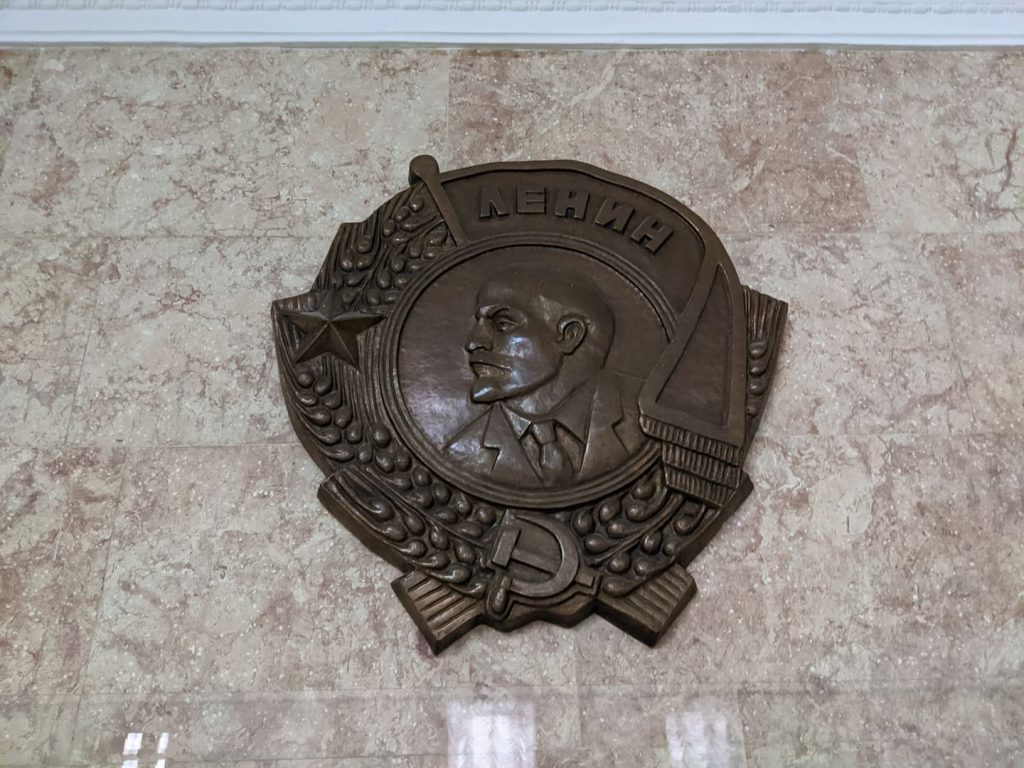 Полиция взялась за Ленина в Харьковской мэрии  (документ)