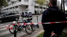 В Париже стрельба около больницы, в которой оборудован центр вакцинации от COVID-19 (фото)