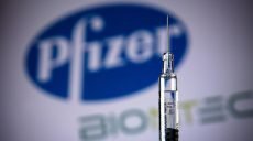 В Израиле отметили связь между вакциной Pfizer и воспалением миокарда у молодых людей
