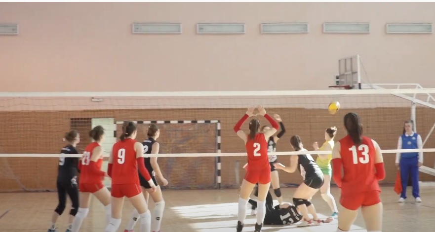Харківські жіночі волейбольні команди завершили сезон (відео)