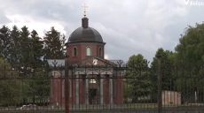 Богатый украинский фермер построил себе мавзолей за 3 млн долларов (видео)