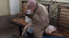 Полицейские помогли старушке, потерявшей жилье (фото)