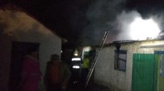 На Харьковщине в частном домовладении сгорела хозяйственная постройка (фото)
