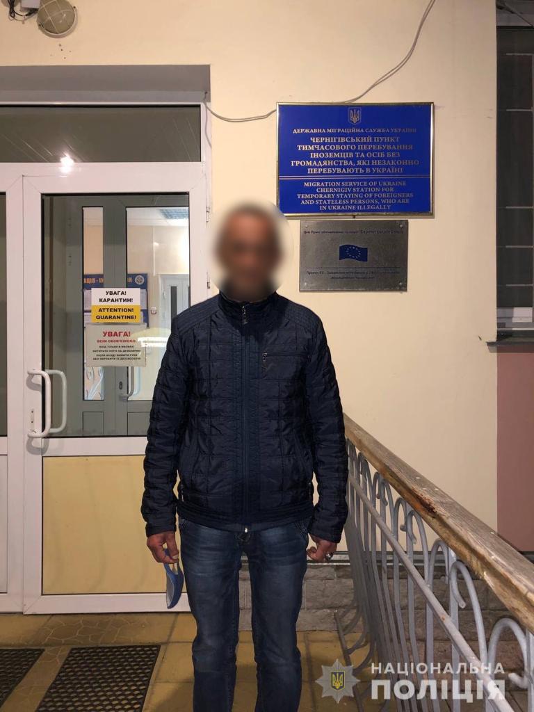 Из Харькова депортируют азербайджанца, отсидевшего за кражи (фото)
