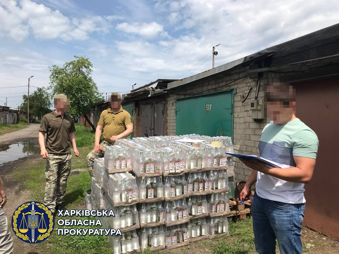 На Харьковщине продавали контрафактный алкоголь из зоны проведения ООС (фото)